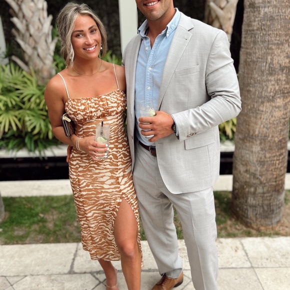 Bailee Midi Dress Revolve - Picture 2 of 3